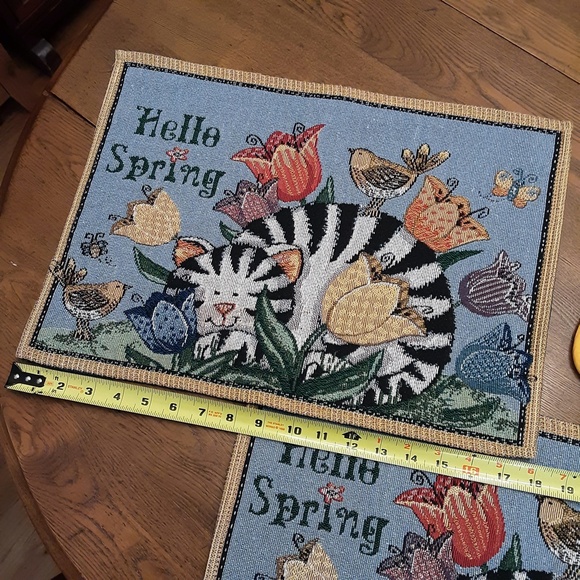 Set of 2 Cat Tapestry Placemats Hello Spring 18x13 with matching Pot Holder - Picture 5 of 8